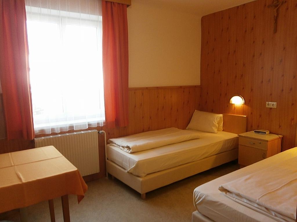 Haus Franziskus Mariazell Hotel Sankt Sebastian Kamer foto